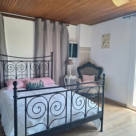 Maleska Apartment